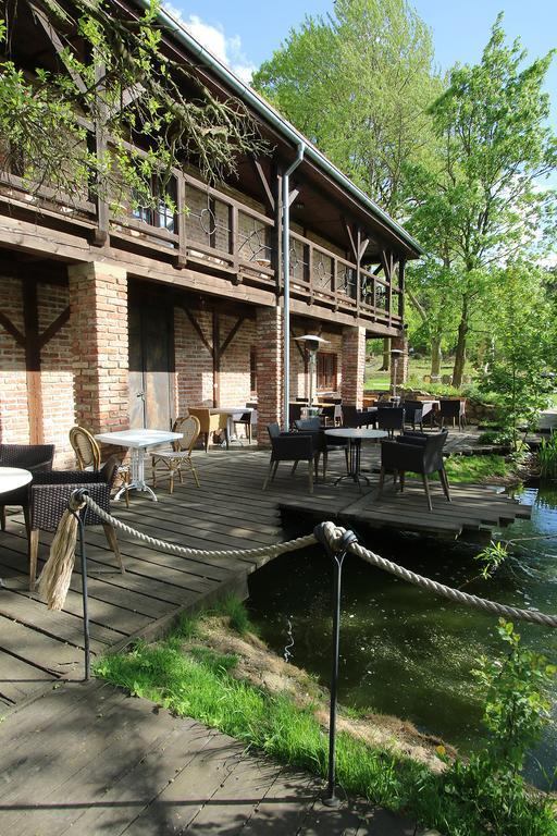 Areal Botanika Hotel Unhošť Eksteriør billede