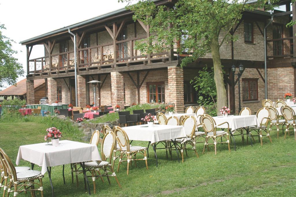 Areal Botanika Hotel Unhošť Eksteriør billede