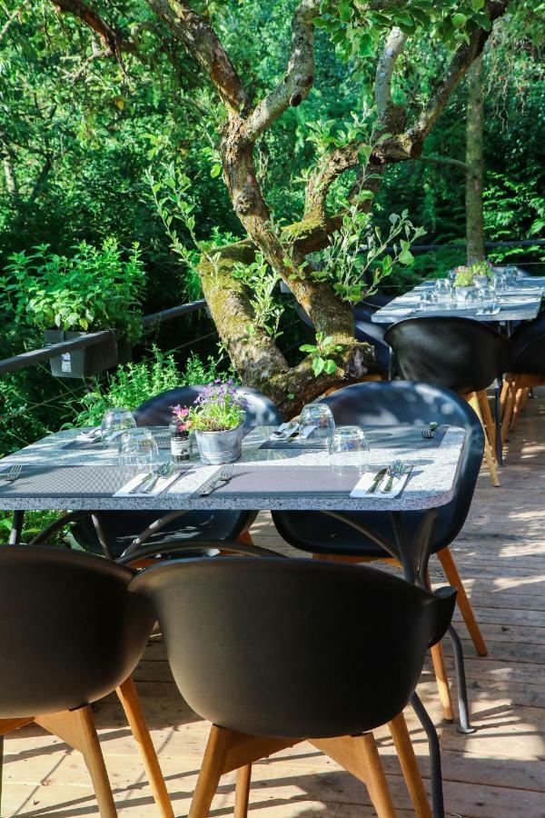 Areal Botanika Hotel Unhošť Eksteriør billede