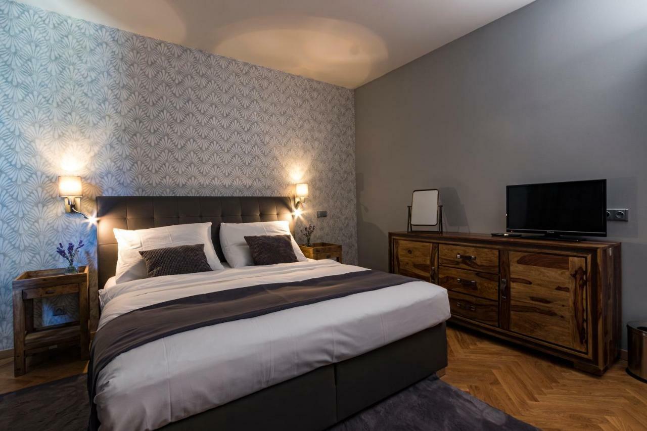 Areal Botanika Hotel Unhošť Eksteriør billede